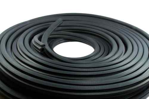 Uszczelka pokrywy maski bok