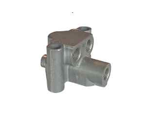 Throttle valve distributor housing